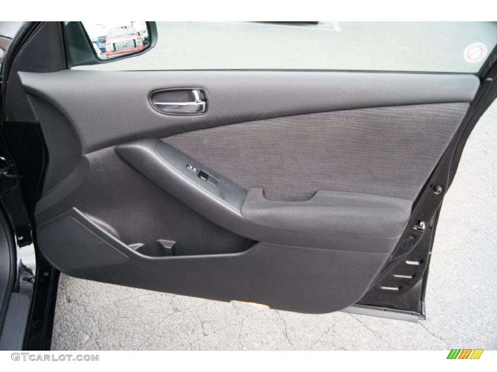 2010 Nissan Altima 2.5 S Charcoal Door Panel Photo #46047047