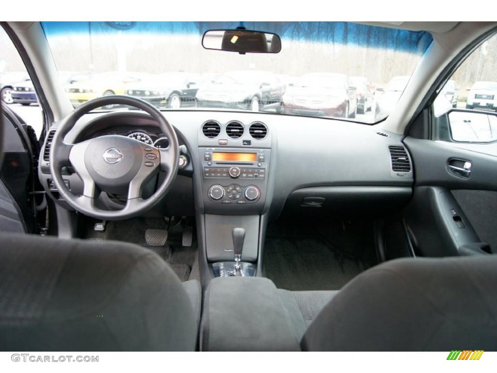 2010 Nissan Altima 2.5 S Charcoal Dashboard Photo #46047104