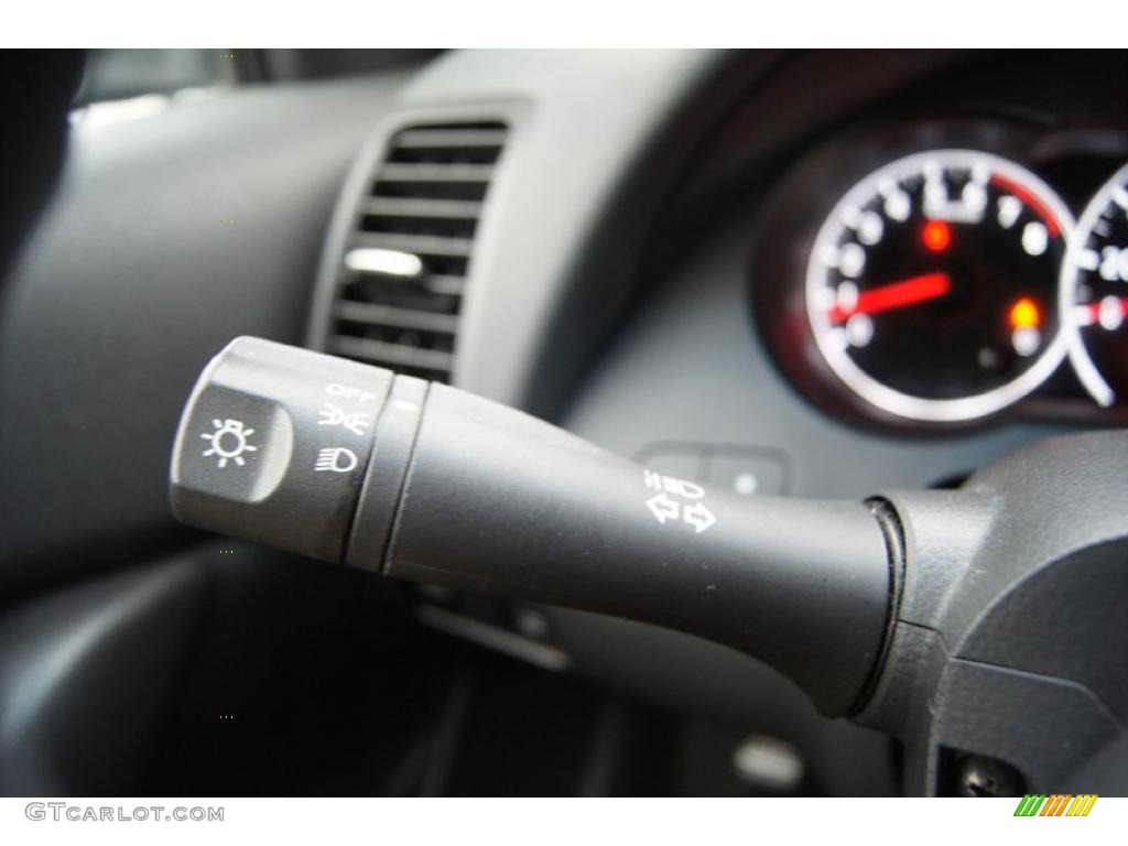 2010 Nissan Altima 2.5 S Controls Photo #46047152