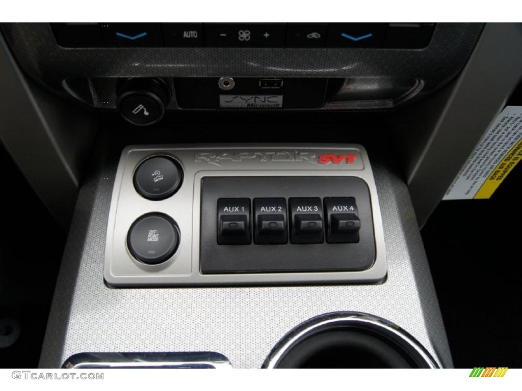 2011 Ford F150 SVT Raptor SuperCrew 4x4 Controls Photo #46047275