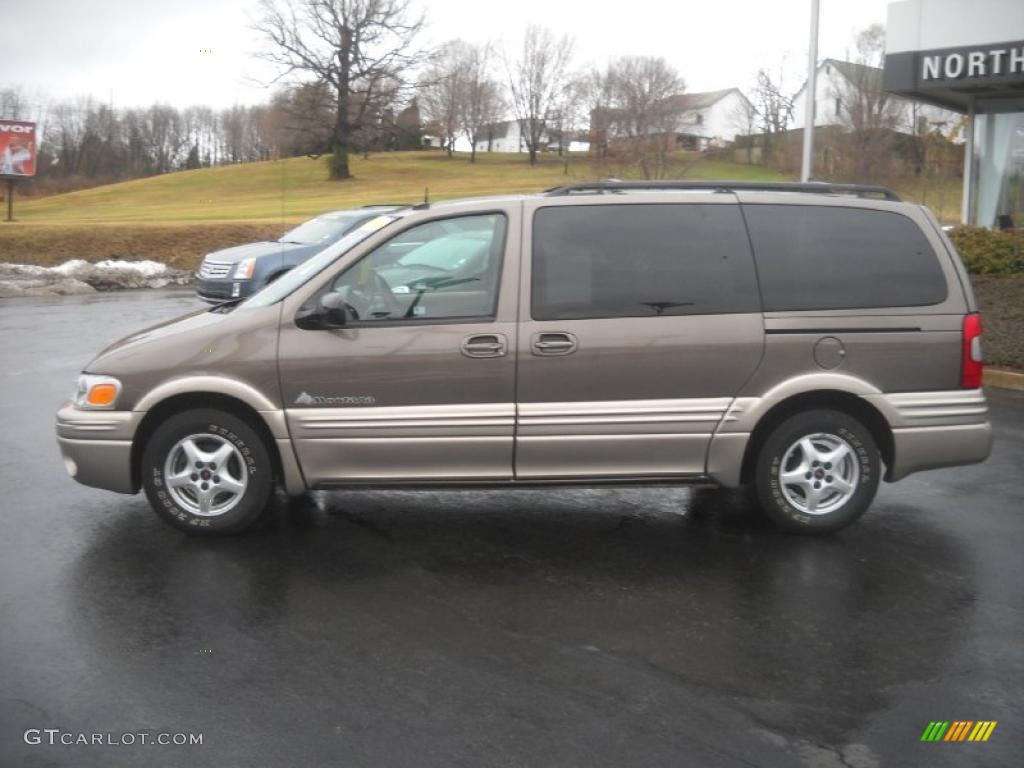 Dark Bronzemist Metallic 2004 Pontiac Montana Standard Montana Model Exterior Photo #46049176
