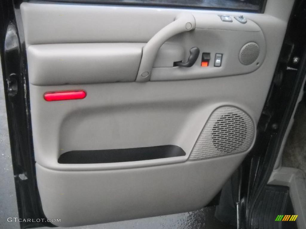 1998 Chevrolet Astro AWD Passenger Van Gray Door Panel Photo #46049209