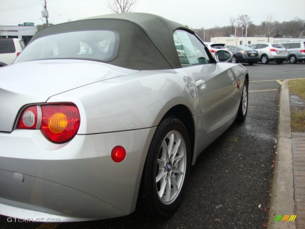 2003 Z4 2.5i Roadster - Titanium Silver Metallic / Black photo #5