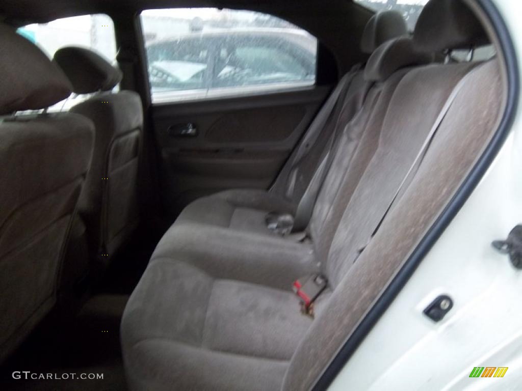 2002 Optima SE V6 - White Pearl / Beige photo #4