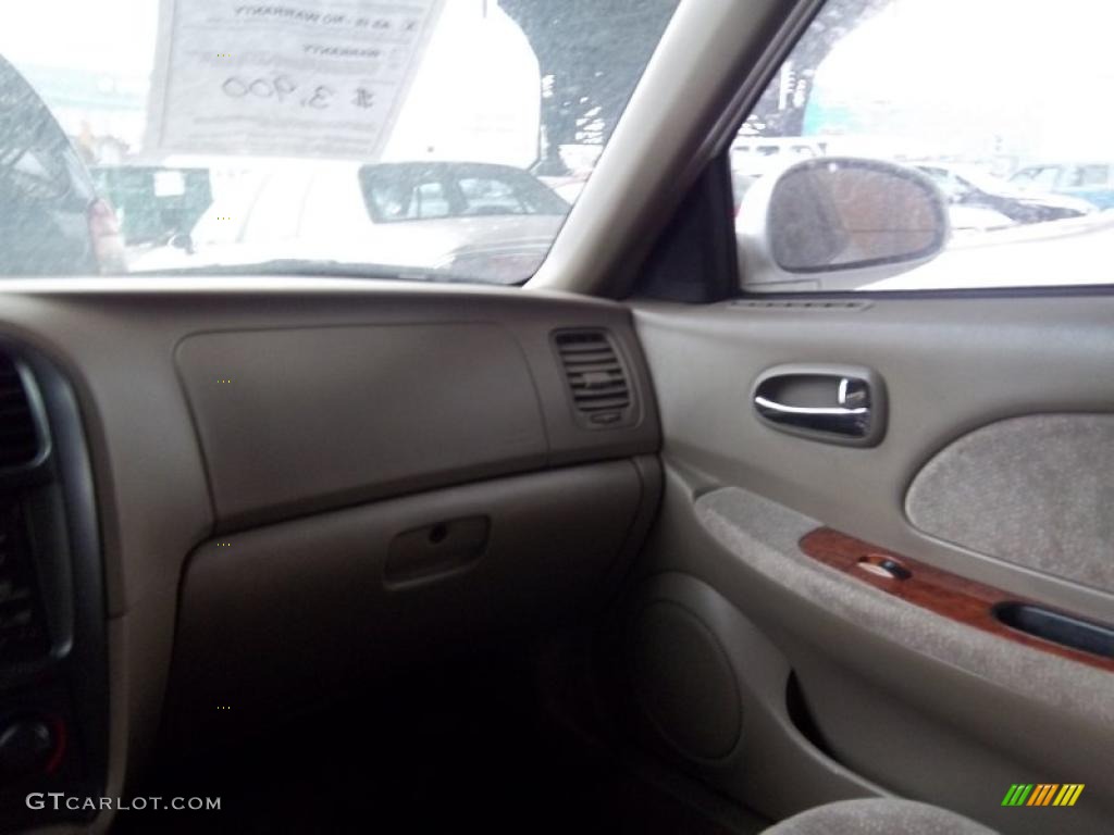 2002 Optima SE V6 - White Pearl / Beige photo #6