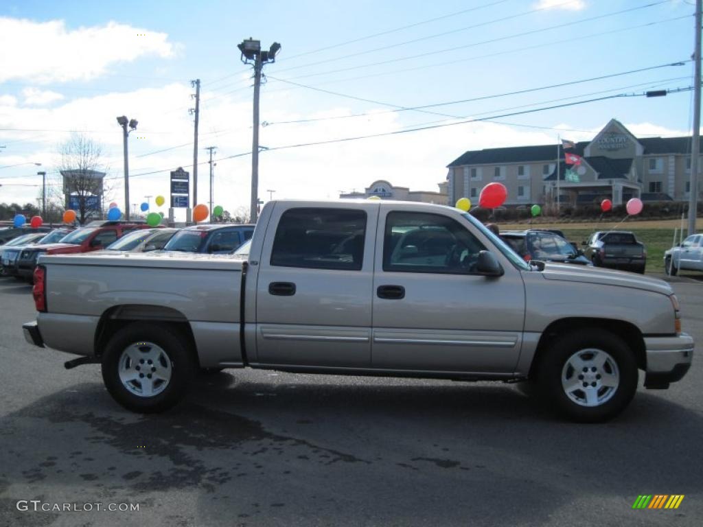 2006 Silverado 1500 LT Crew Cab - Sandstone Metallic / Tan photo #6