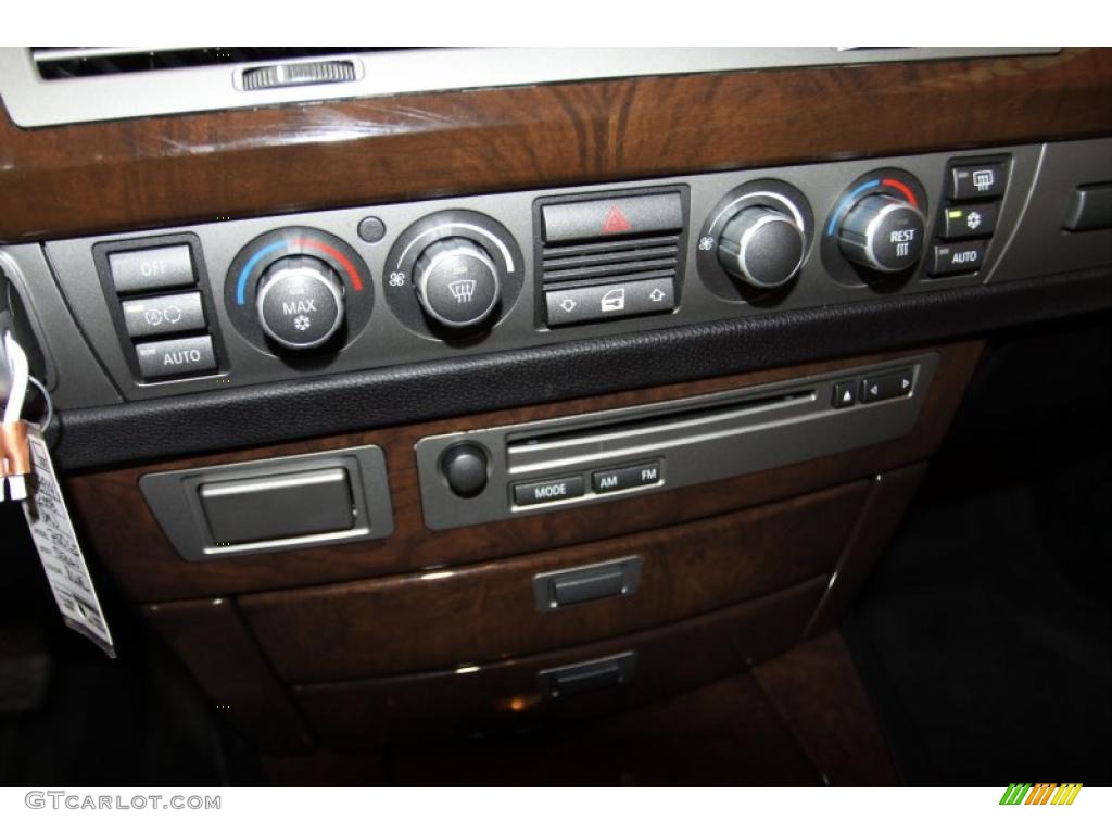 2008 BMW 7 Series 750Li Sedan Controls Photo #46055588