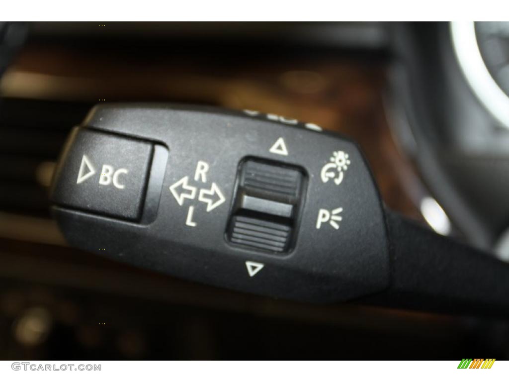2009 BMW 3 Series 328i Coupe Controls Photo #46056446