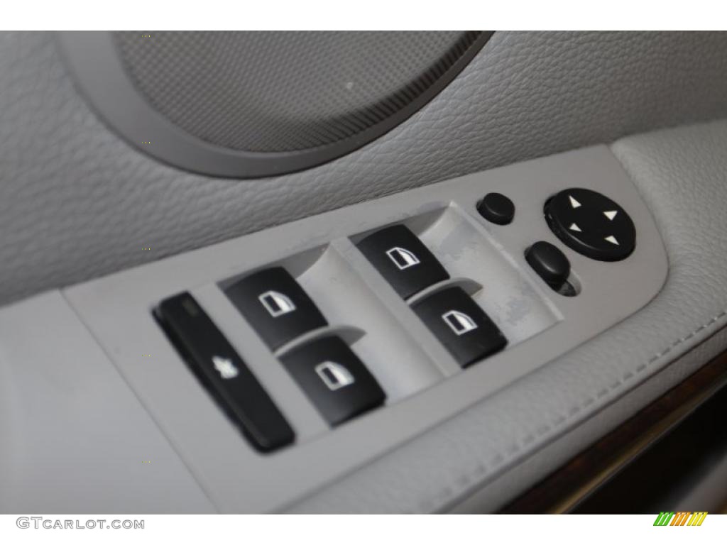 2007 3 Series 328i Sedan - Arctic Metallic / Grey photo #41