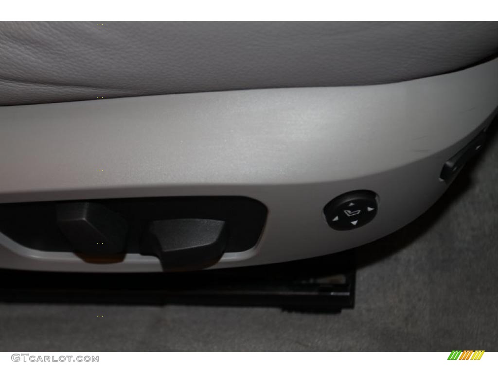 2007 3 Series 328i Sedan - Arctic Metallic / Grey photo #56