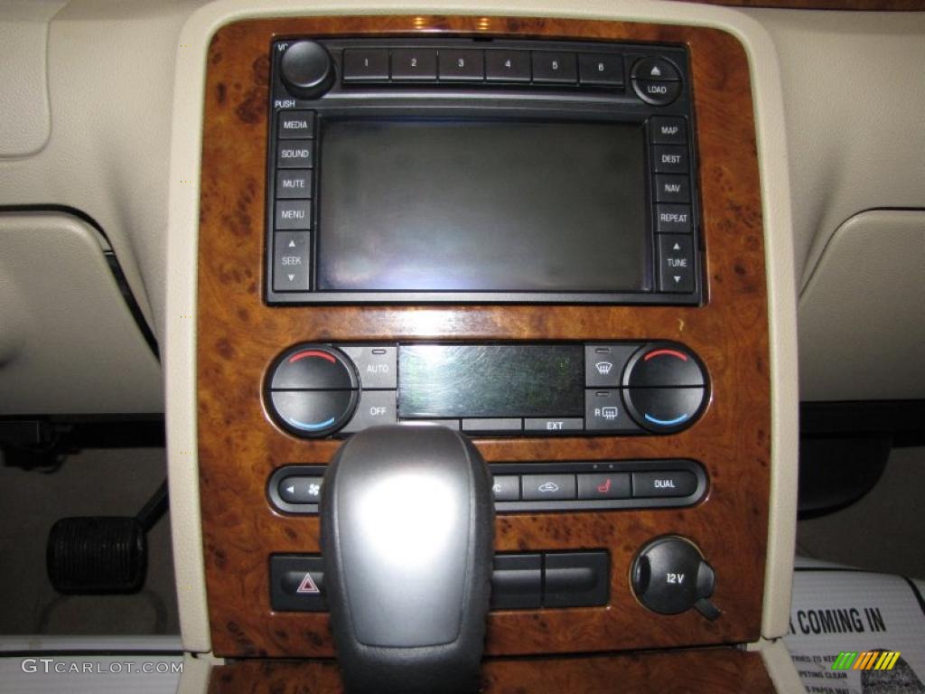 2007 Ford Five Hundred Limited AWD Controls Photo #46058012
