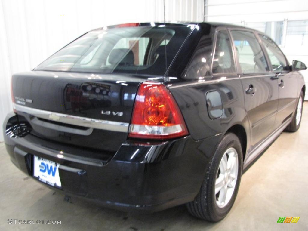 2004 Malibu Maxx LS Wagon - Black / Gray photo #4