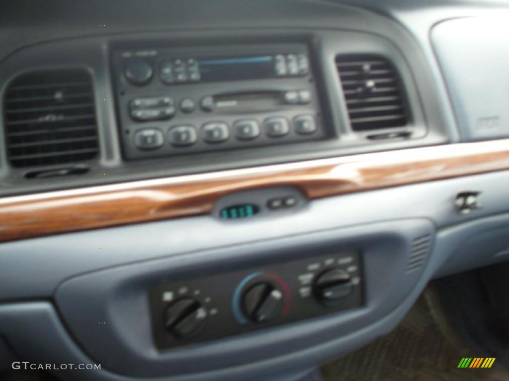 1997 Crown Victoria LX - Light Denim Blue Metallic / Blue photo #8