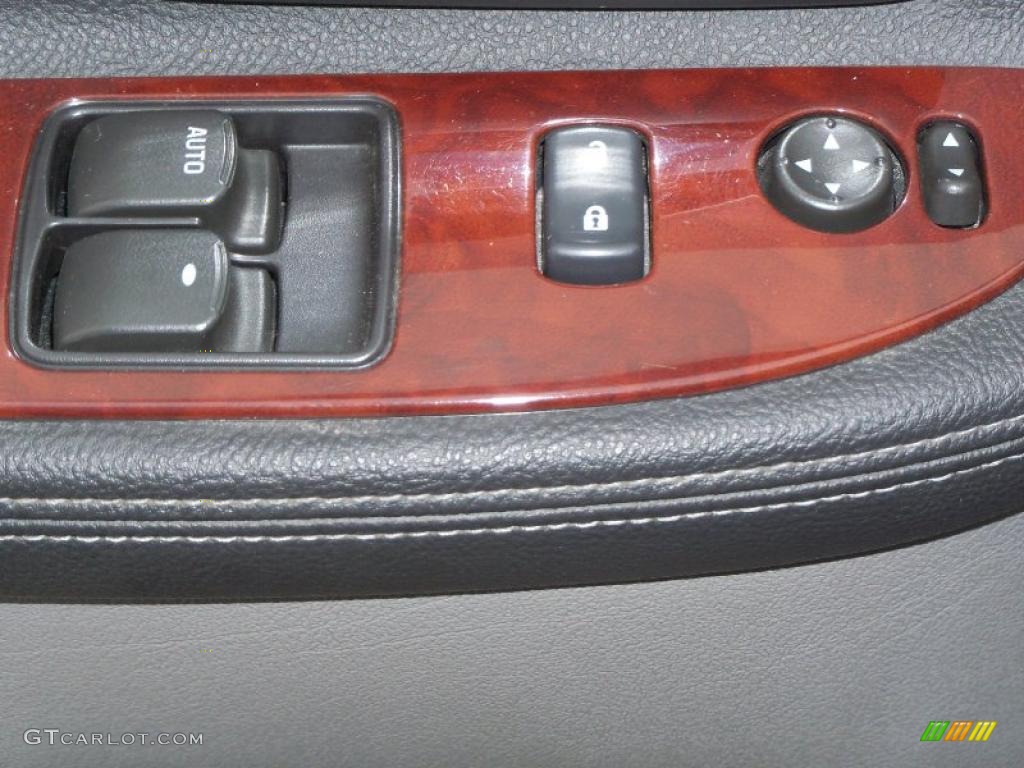 2007 Buick Terraza CX Plus Controls Photo #46060902