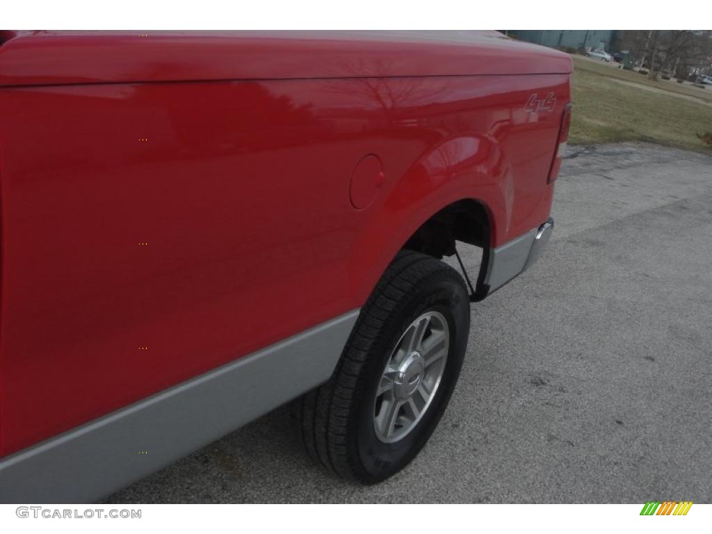 2006 F150 XLT Regular Cab 4x4 - Bright Red / Medium/Dark Flint photo #23