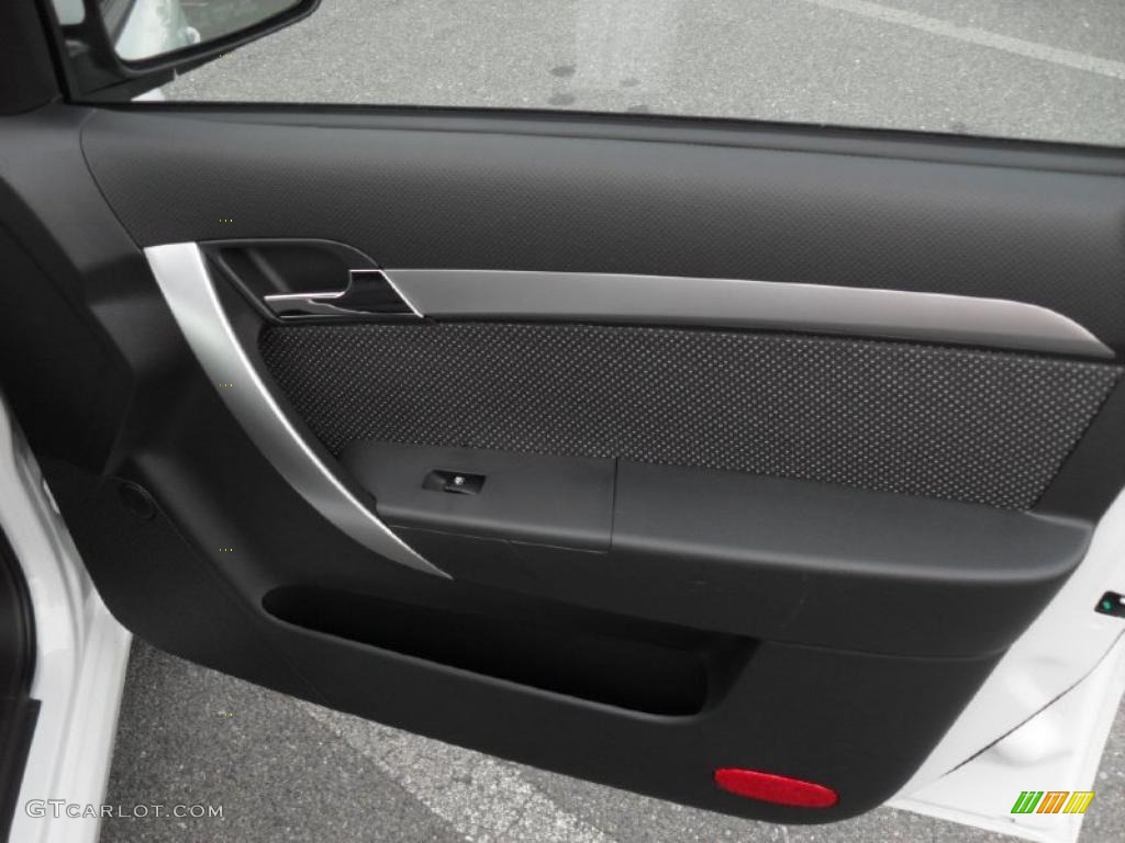 2011 Chevrolet Aveo LT Sedan Charcoal Door Panel Photo #46062627