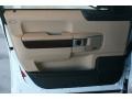 Alaska White - Range Rover HSE Photo No. 8