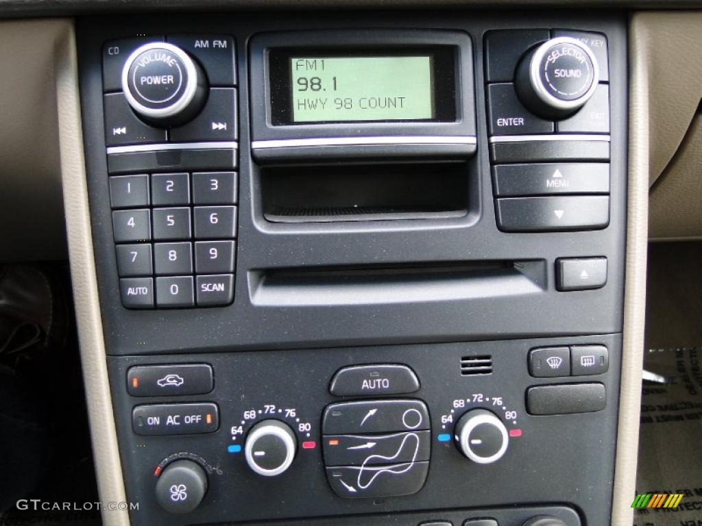 2007 Volvo XC90 3.2 Controls Photo #46065297