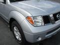 2005 Silver Lightning Metallic Nissan Pathfinder SE  photo #2