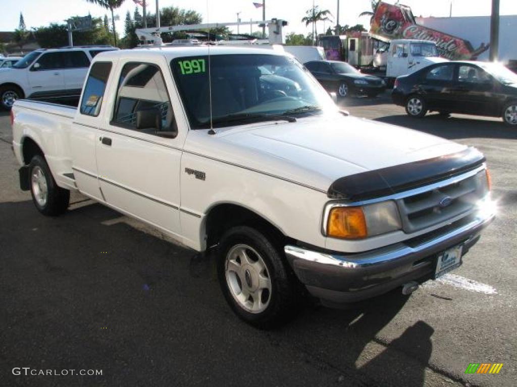 1997 Ranger XLT Extended Cab - Oxford White / Medium Prairie Tan photo #1