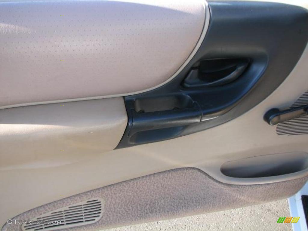 1997 Ranger XLT Extended Cab - Oxford White / Medium Prairie Tan photo #19
