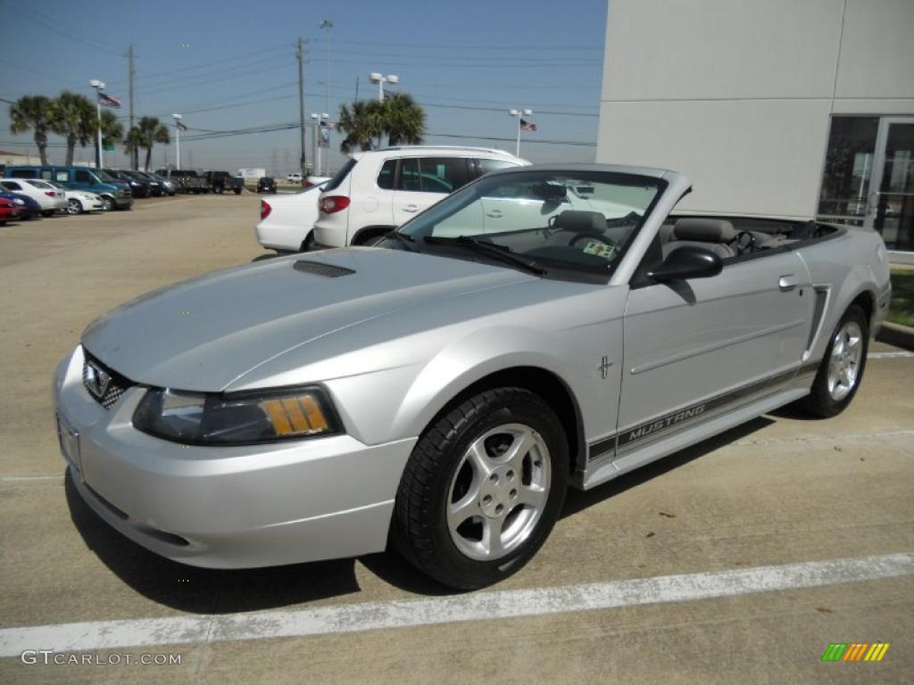 Satin Silver Metallic 2002 Ford Mustang V6 Convertible Exterior Photo #46067479