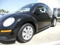Black - New Beetle S Coupe Photo No. 3