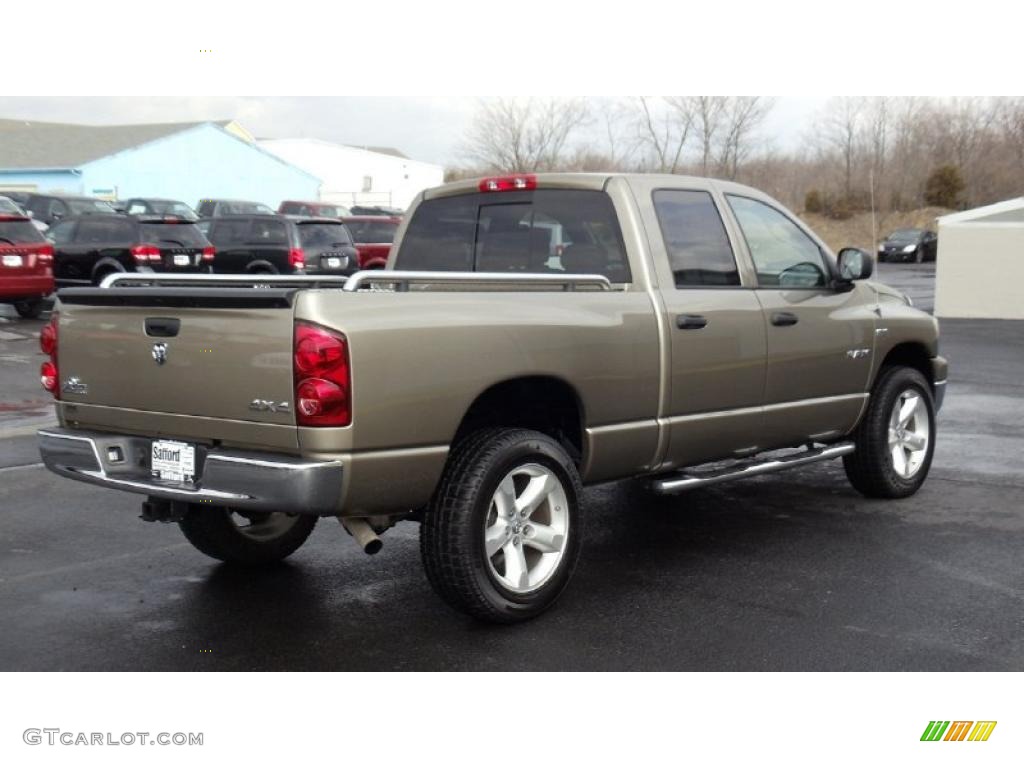 2008 Ram 1500 Big Horn Edition Quad Cab 4x4 - Light Khaki Metallic / Khaki photo #10