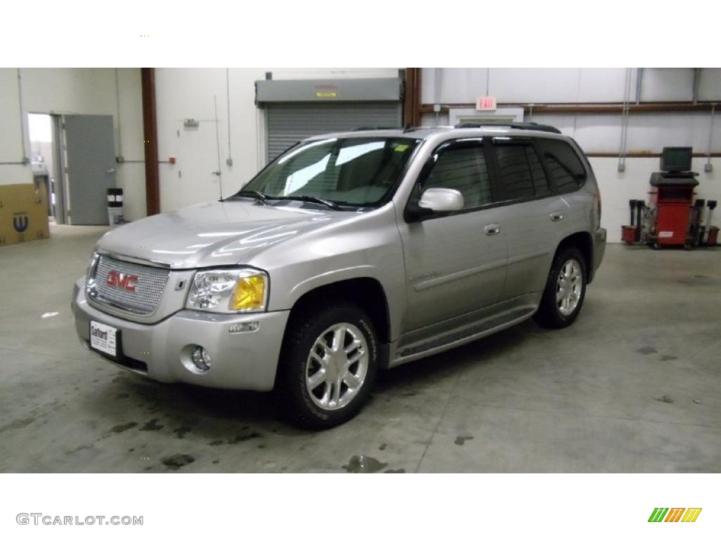 2006 Envoy Denali 4x4 - Liquid Silver Metallic / Light Gray photo #1