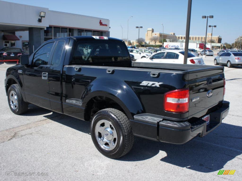 2006 F150 STX Regular Cab - Black / Medium/Dark Flint photo #3