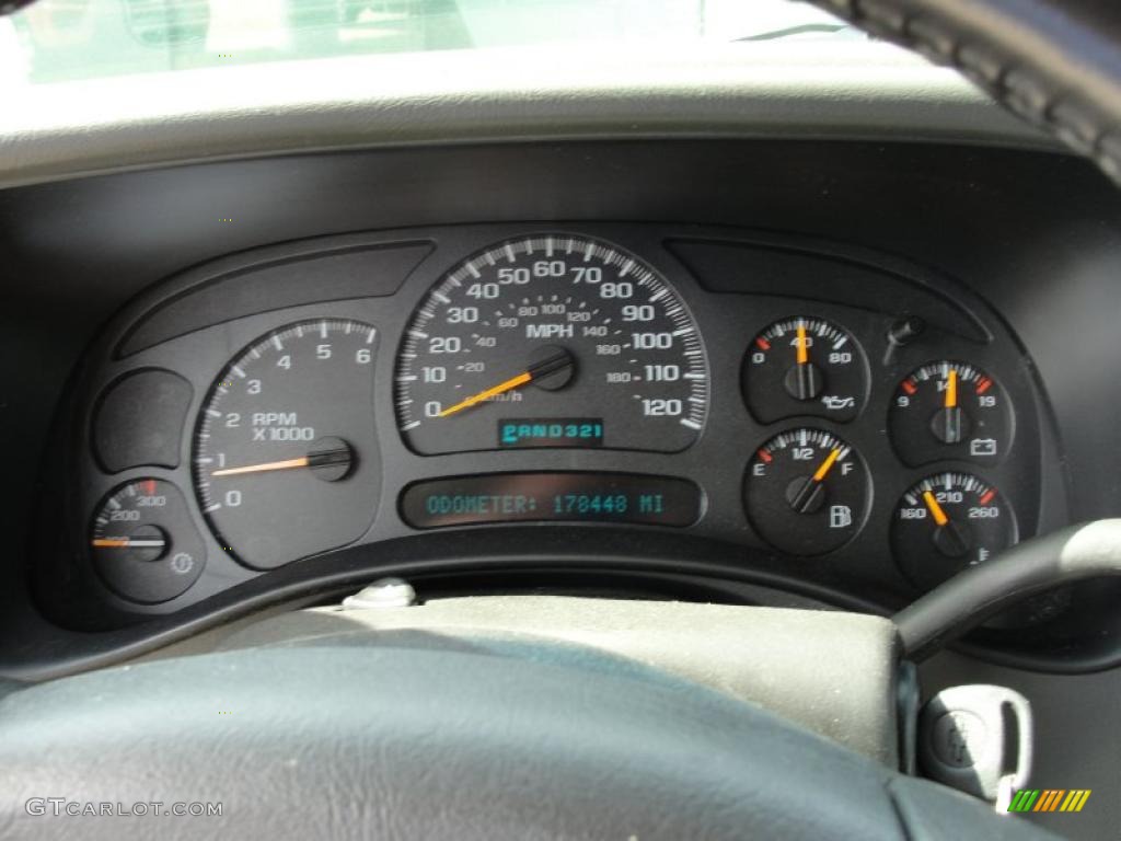 2005 Chevrolet Silverado 2500HD LT Extended Cab Gauges Photos