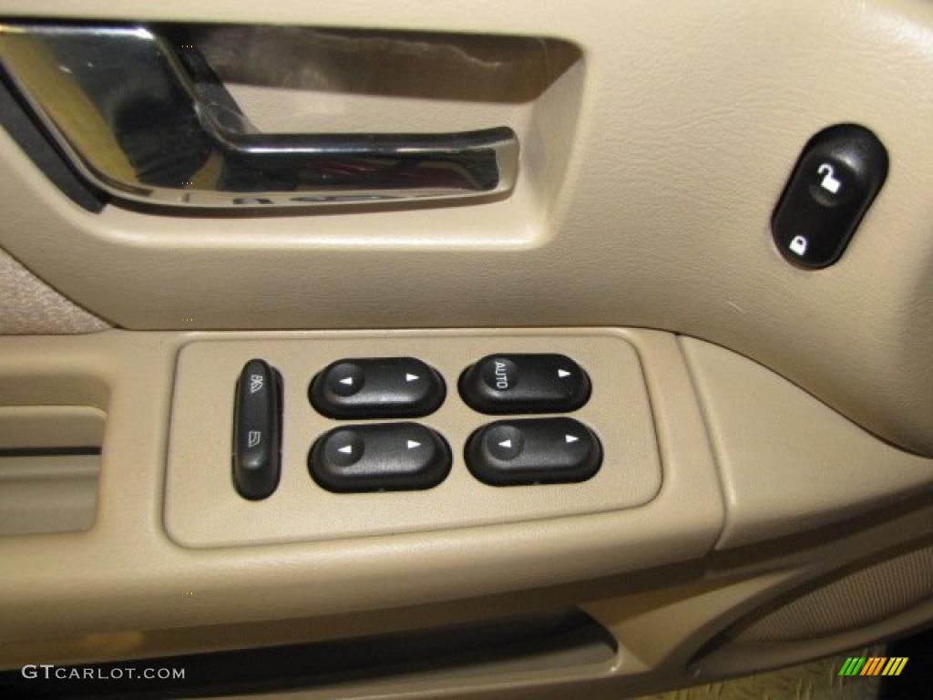 2000 Ford Taurus SE Controls Photo #46074013