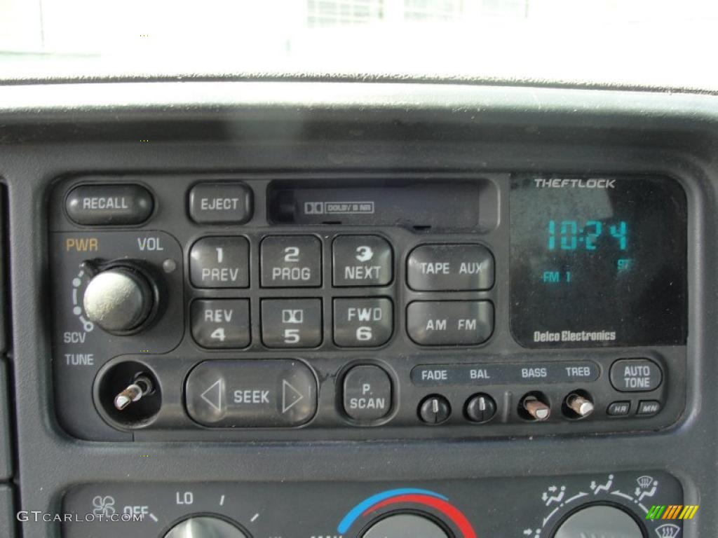 1997 GMC Sierra 1500 SLE Extended Cab Controls Photo #46075934
