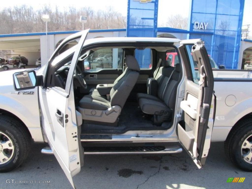 Stone/Medium Stone Interior 2009 Ford F150 STX SuperCab 4x4 Photo #46078392