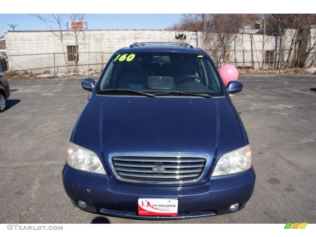 2002 Sedona EX - Blue Sapphire / Gray photo #2