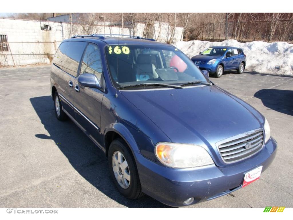 2002 Sedona EX - Blue Sapphire / Gray photo #3