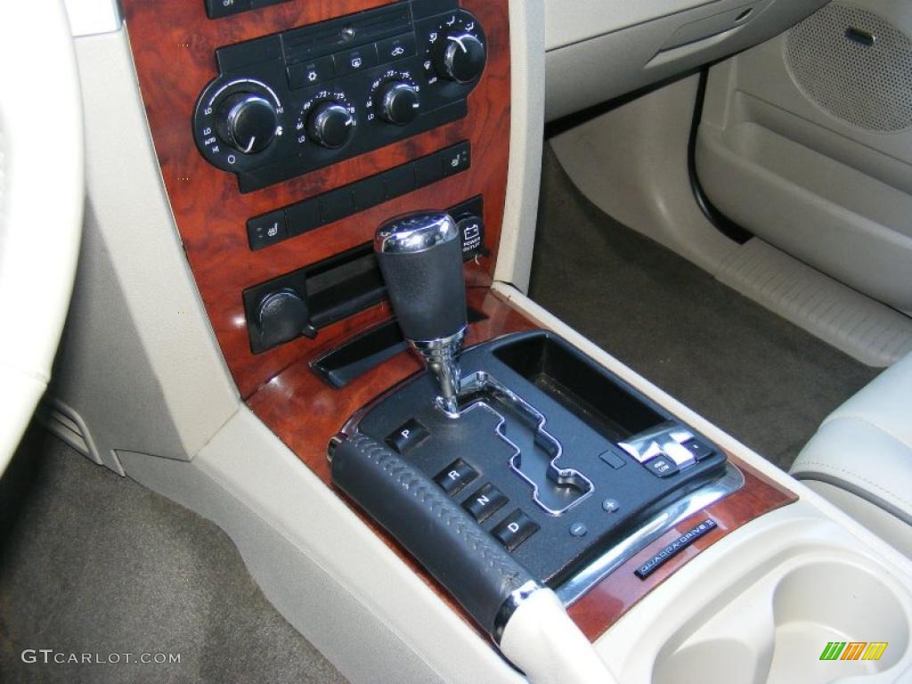 2008 Jeep Grand Cherokee Overland 4x4 Multi Speed Automatic Transmission Photo #46080113