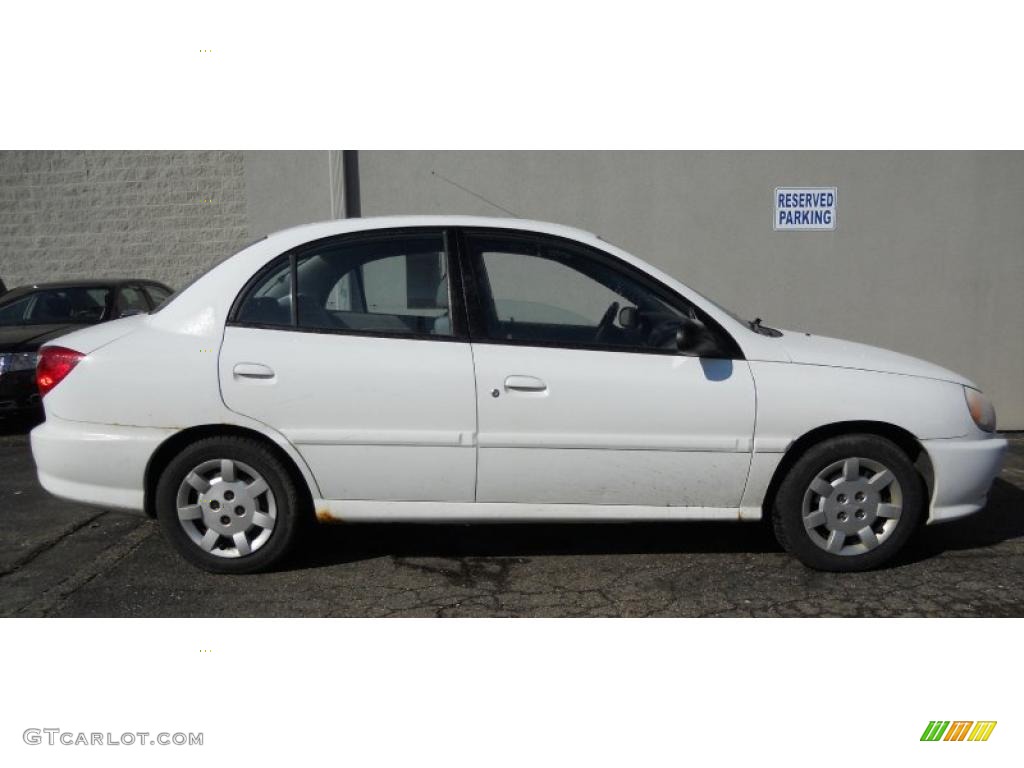 2002 Rio Sedan - Polar White / Gray photo #5