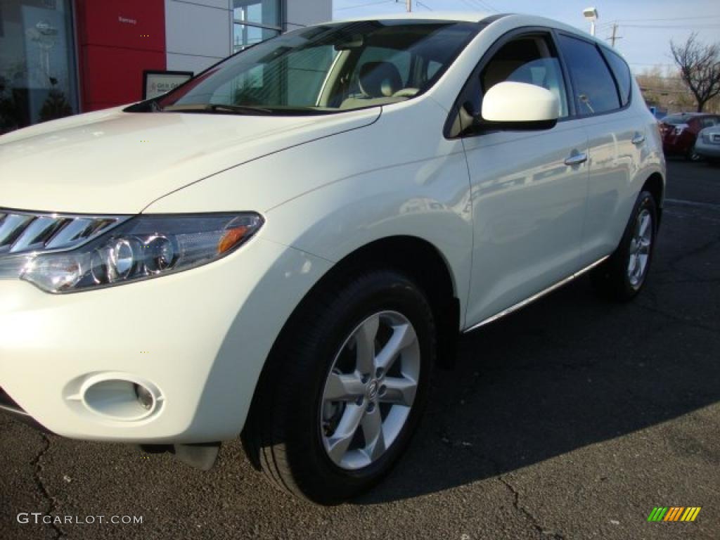 2010 Murano S AWD - Glacier White Pearl / Beige photo #4