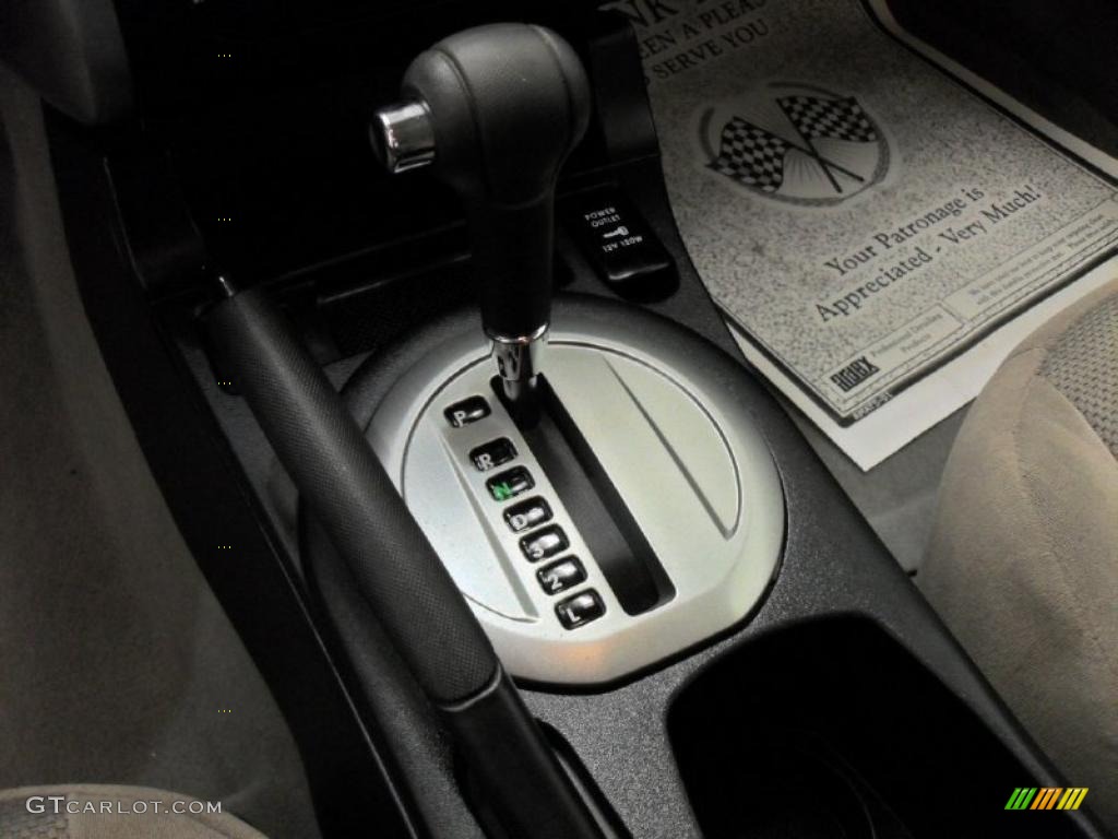2004 Mitsubishi Galant ES Transmission Photos
