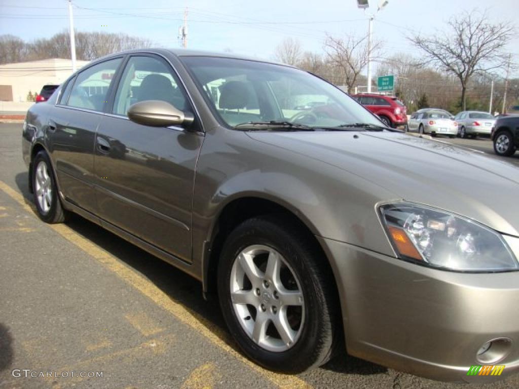 2006 Altima 2.5 S Special Edition - Polished Pewter Metallic / Blond photo #8
