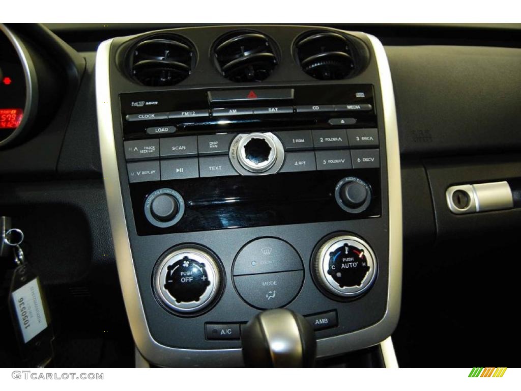 2009 Mazda CX-7 Grand Touring Controls Photos