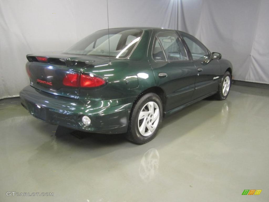 Polo Green Metallic 2002 Pontiac Sunfire SE Sedan Exterior Photo #46086917