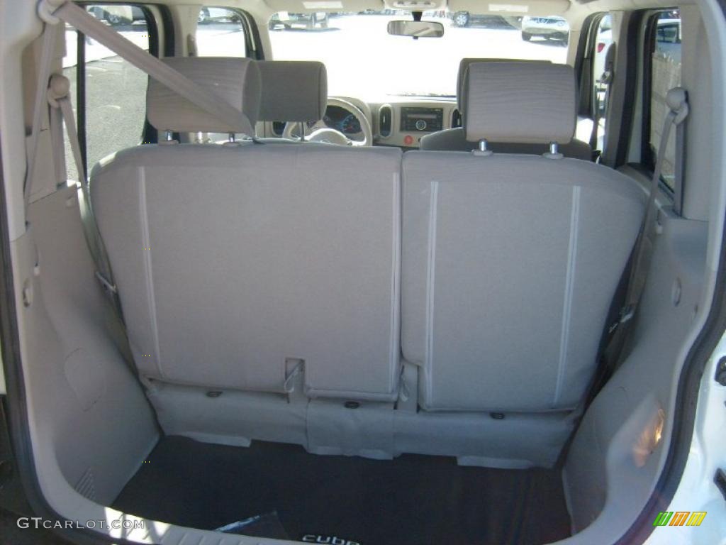 2011 Nissan Cube 1.8 S Trunk Photo #46088525