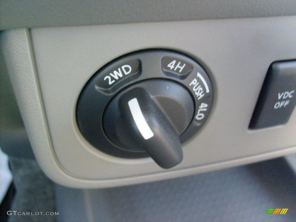 2011 Nissan Frontier SV Crew Cab 4x4 Controls Photo #46088657