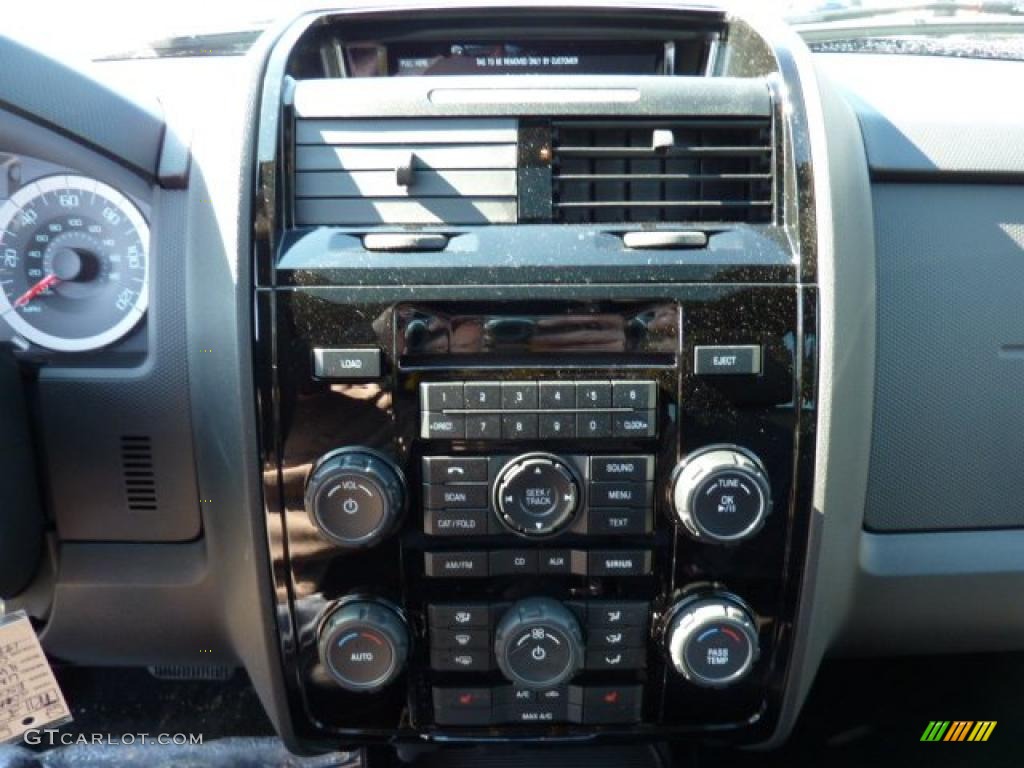 2011 Escape Limited V6 4WD - Sterling Grey Metallic / Charcoal Black photo #18