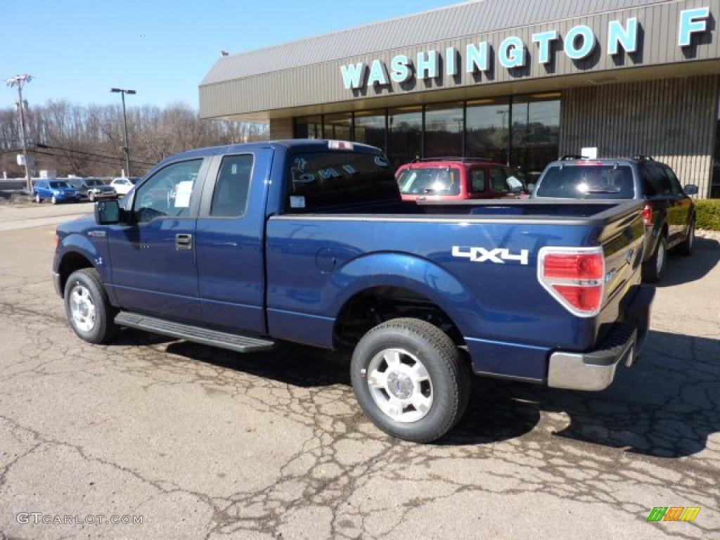 2011 F150 XLT SuperCab 4x4 - Dark Blue Pearl Metallic / Steel Gray photo #2
