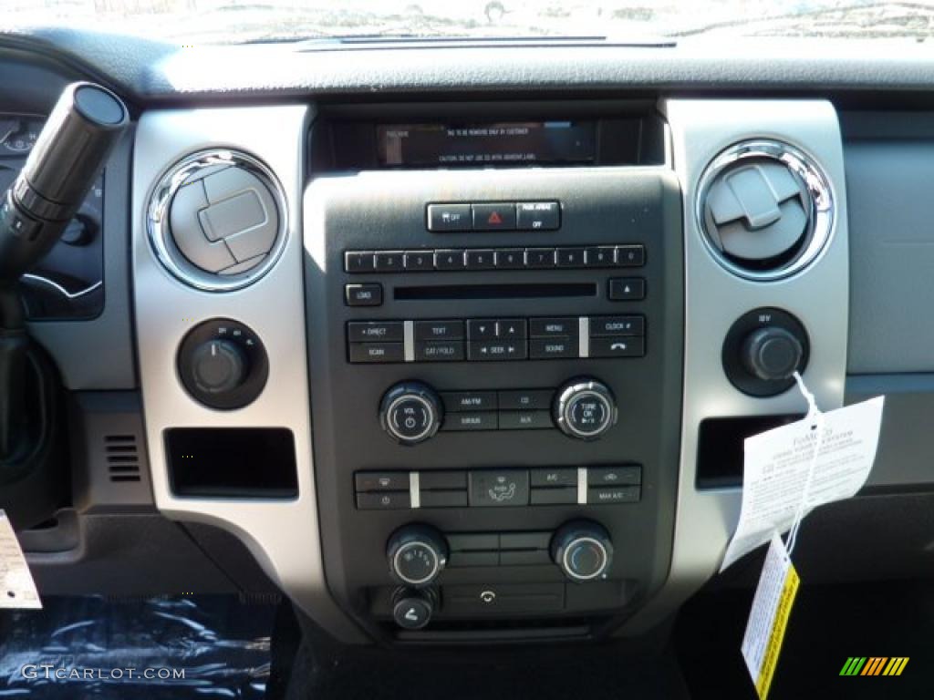 2011 F150 XLT SuperCab 4x4 - Dark Blue Pearl Metallic / Steel Gray photo #18