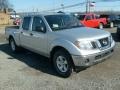 2011 Radiant Silver Metallic Nissan Frontier SV Crew Cab 4x4  photo #10