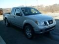 2011 Radiant Silver Metallic Nissan Frontier SV V6 King Cab 4x4  photo #10
